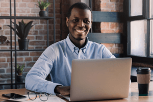 man excited he got the best free checking account